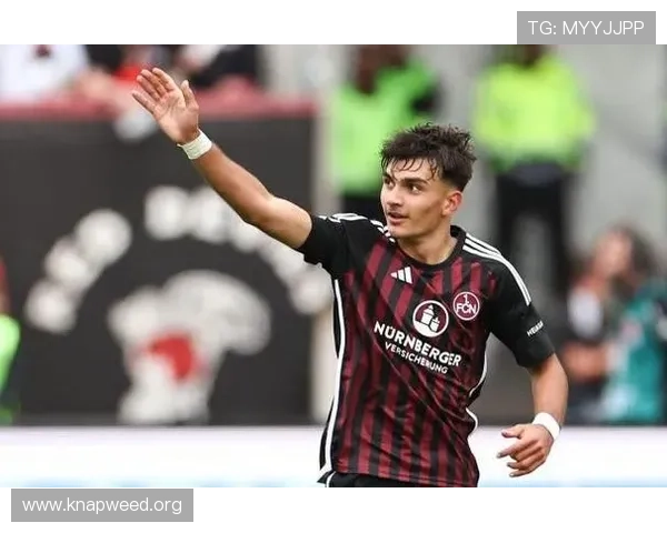 格策必须填补法兰克乌尊空缺